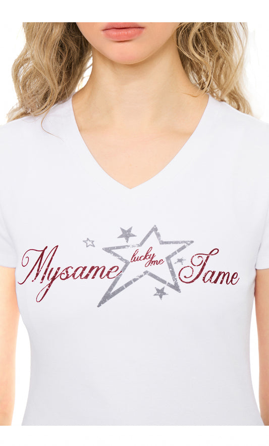 SAMESAME Star Print Graffiti Letter V Neck Tee - White