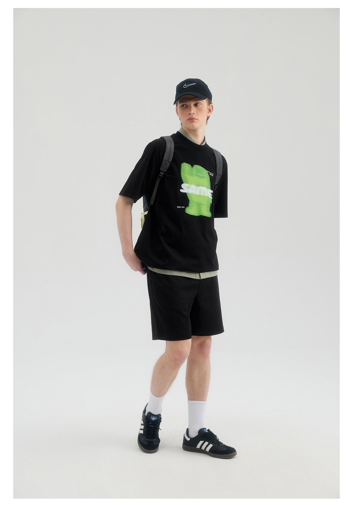 SAMESAME Logo Print Casual Graphic Tee - Black