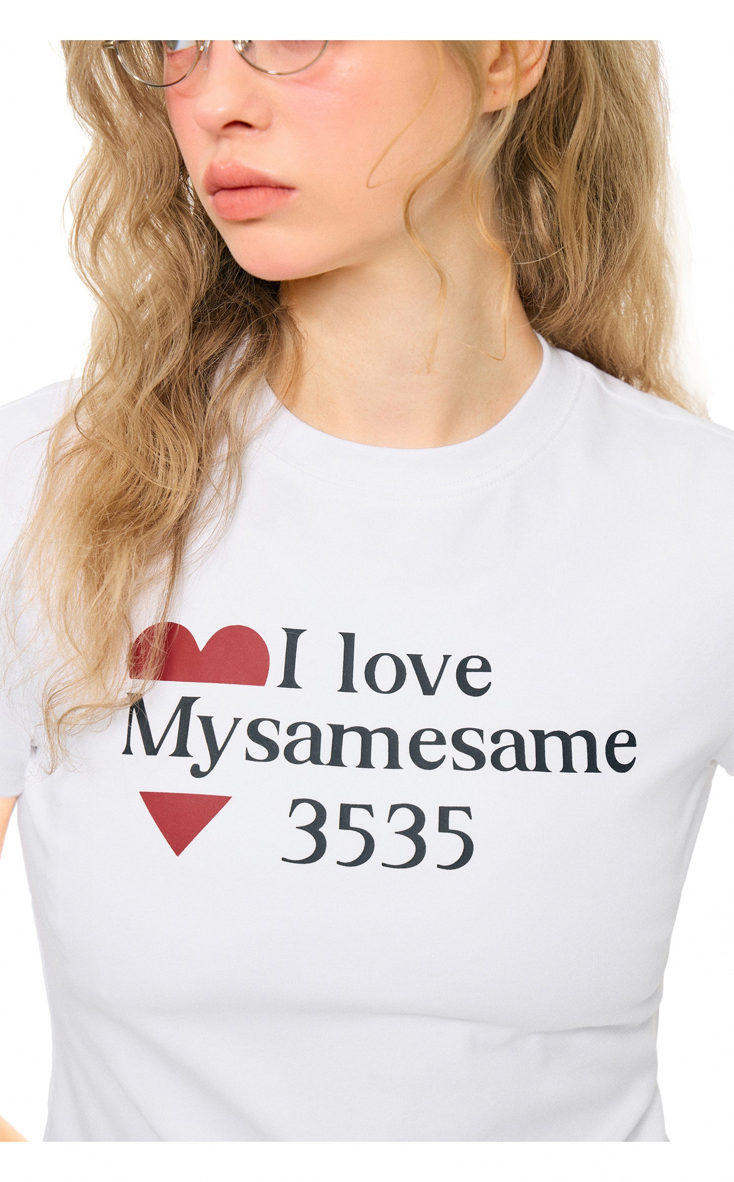 SAMESAME Simple Heart-shaped Letters Print Tee - White