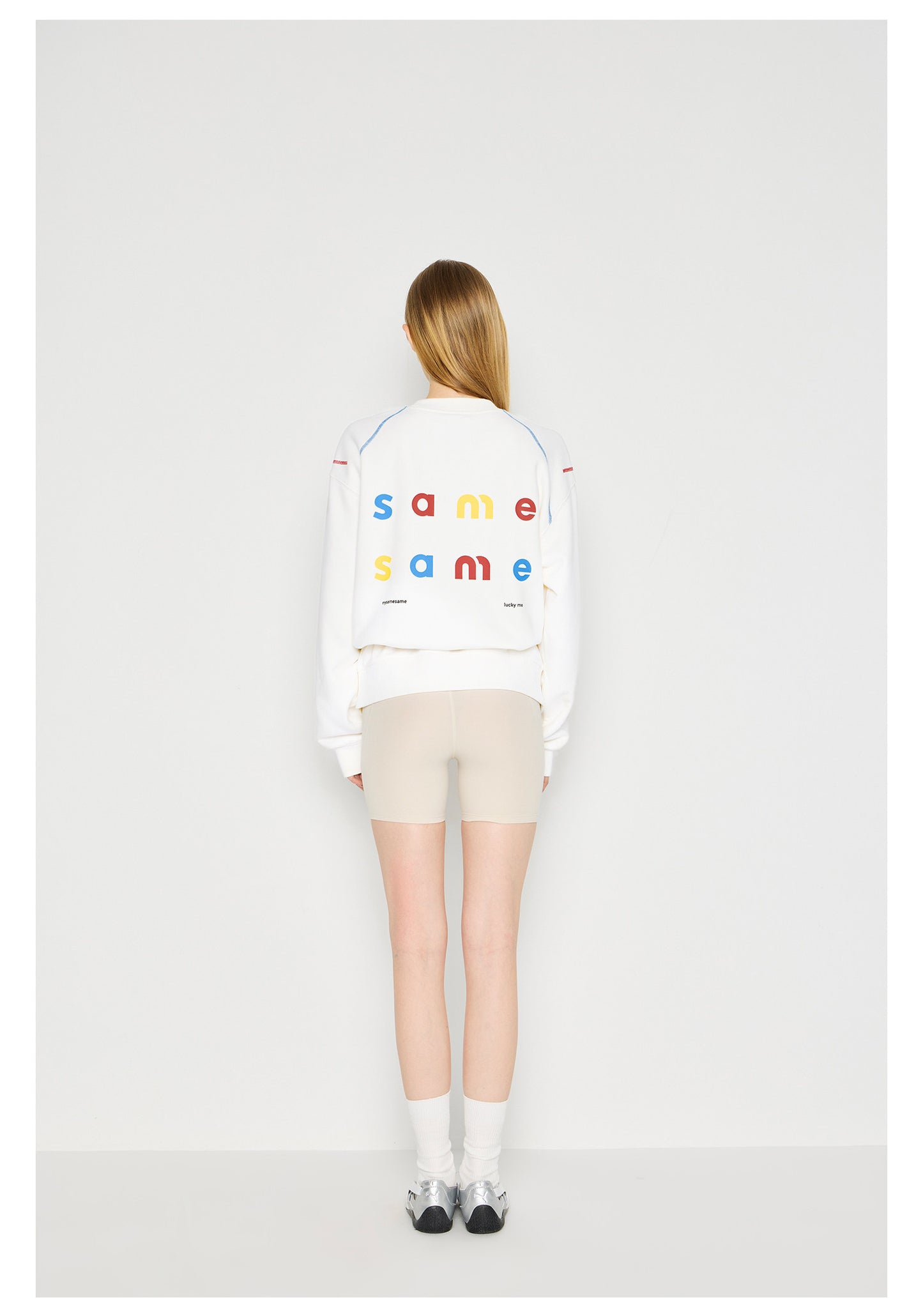 Sporty Quick Drying Long Sleeved Sweatshirt - White