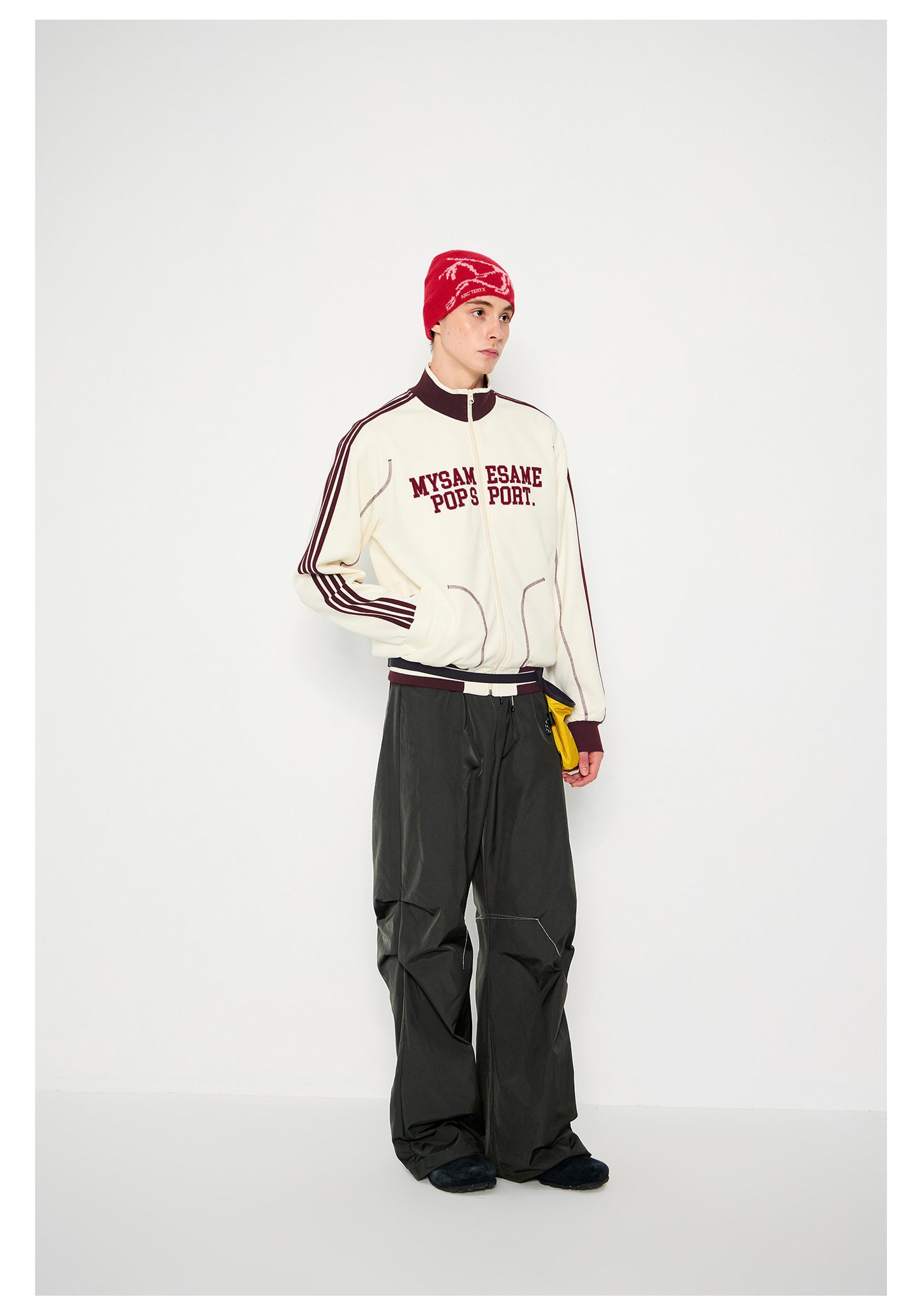 Contrast Color Letter Embroidery Sports Jacket - Apricot