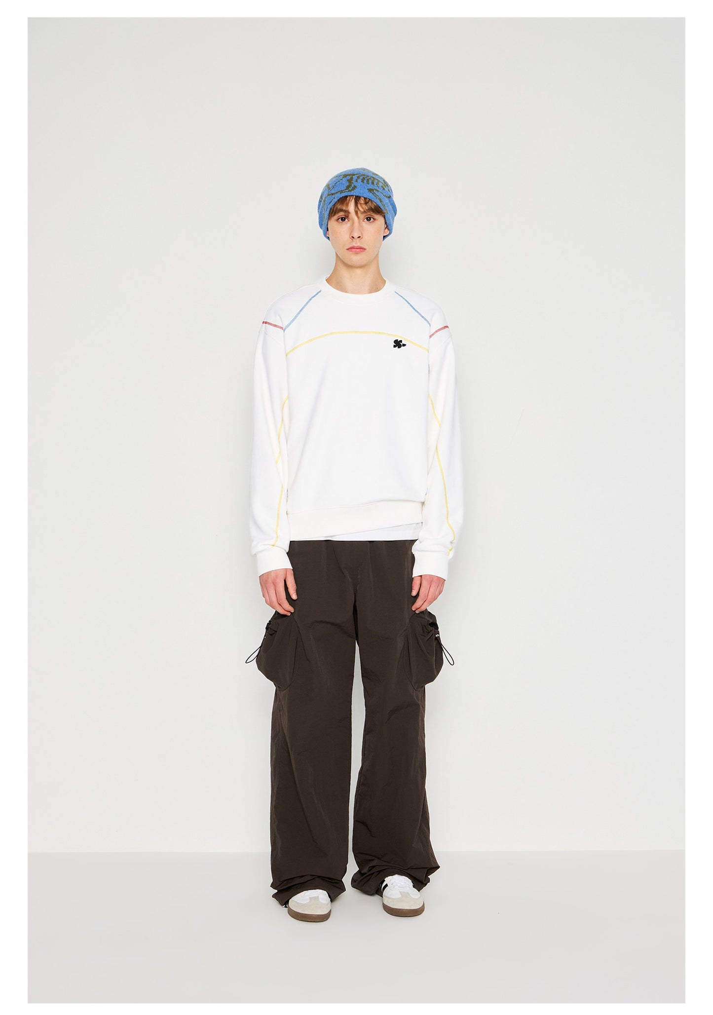 Sporty Quick Drying Long Sleeved Sweatshirt - White