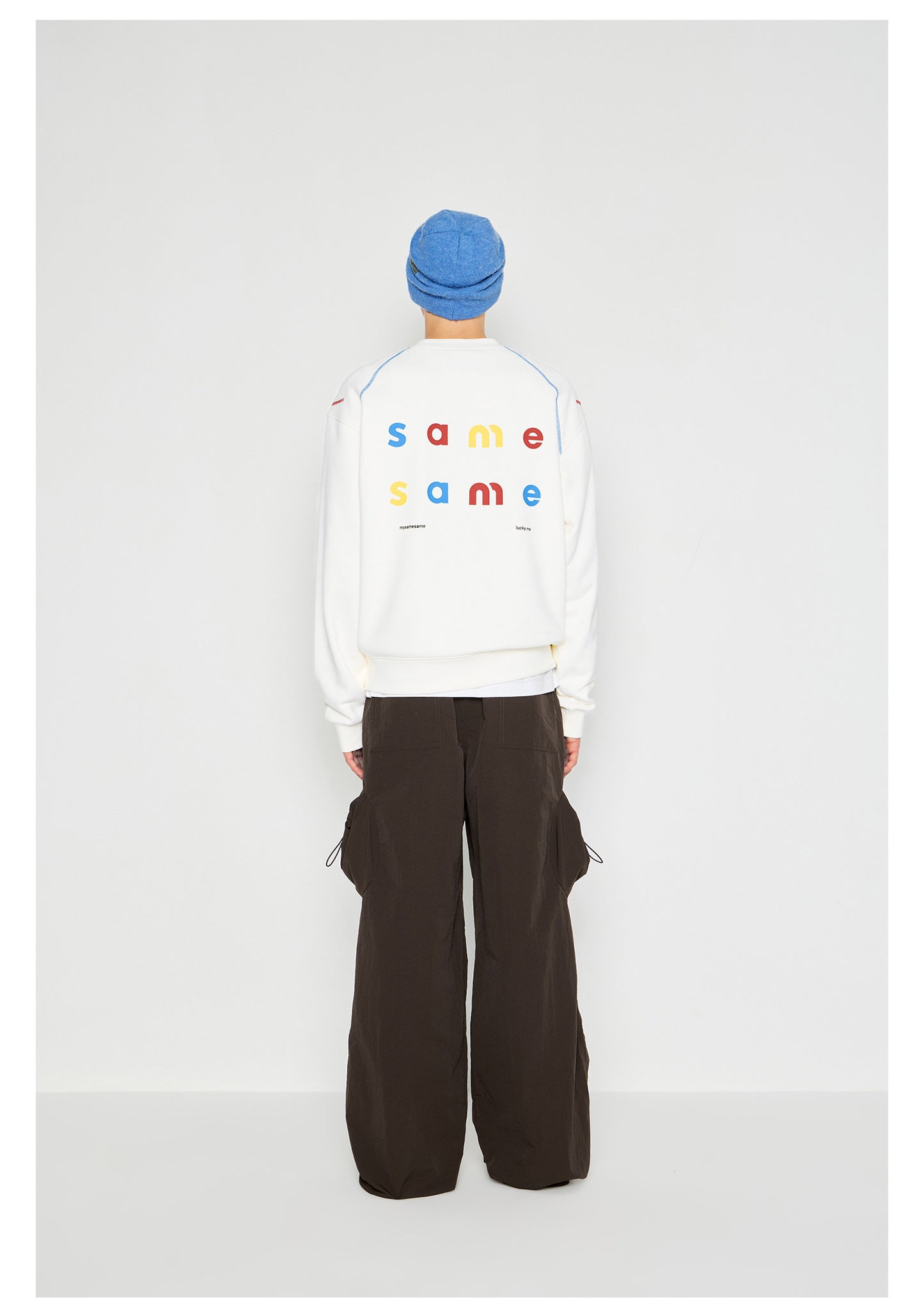 Sporty Quick Drying Long Sleeved Sweatshirt - White