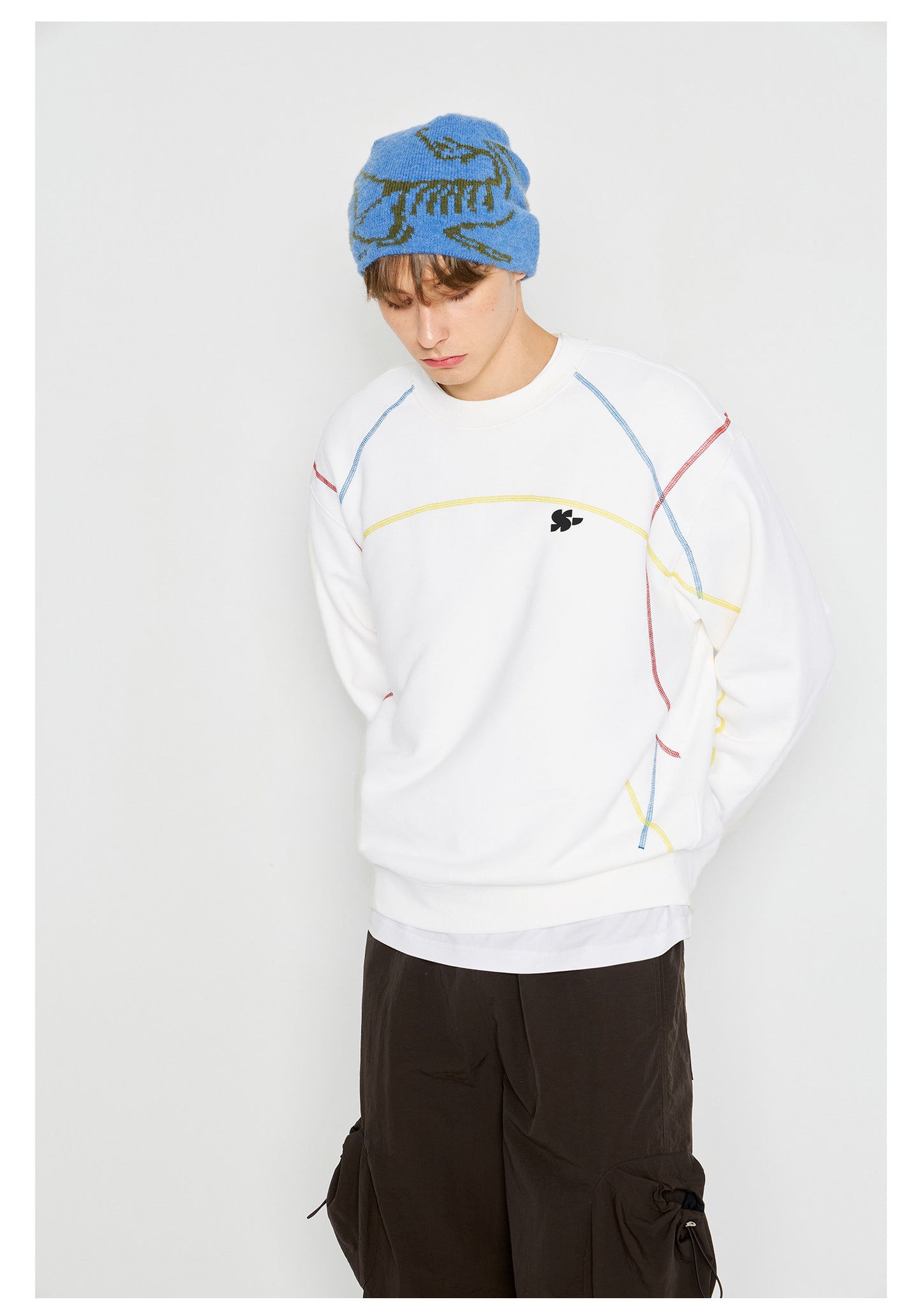 Sporty Quick Drying Long Sleeved Sweatshirt - White